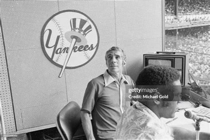 Yankee Announcer: The Voice Behind the Legends